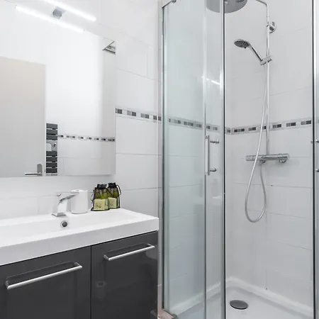 3 Pieces 4 Pers Wifi Ac * Nice